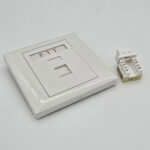 One port UK faceplate Cat6